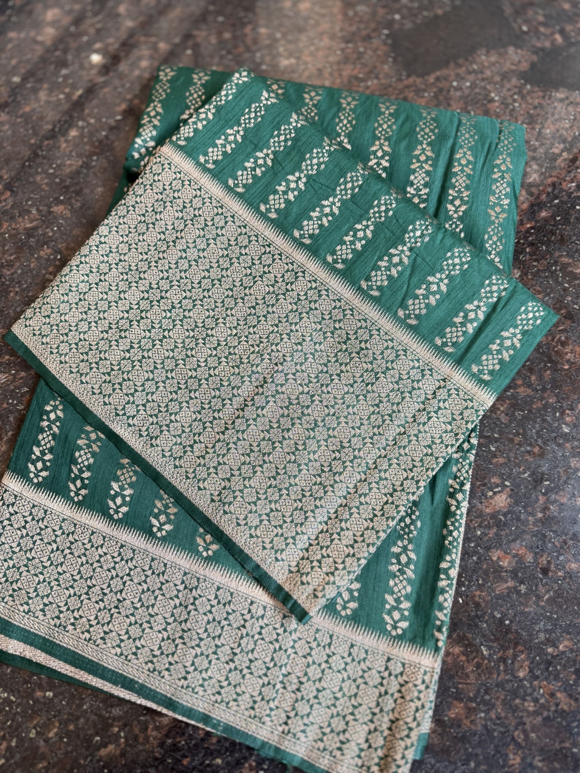Tussar Banarasi