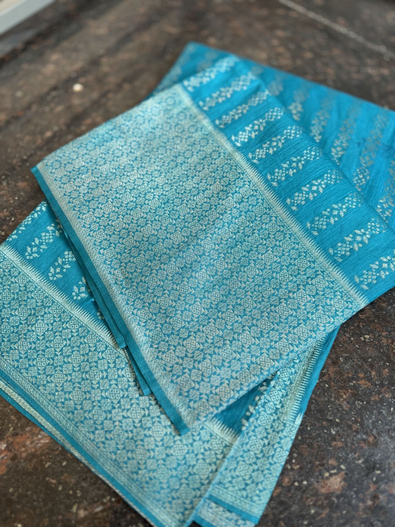 Tussar Banarasi