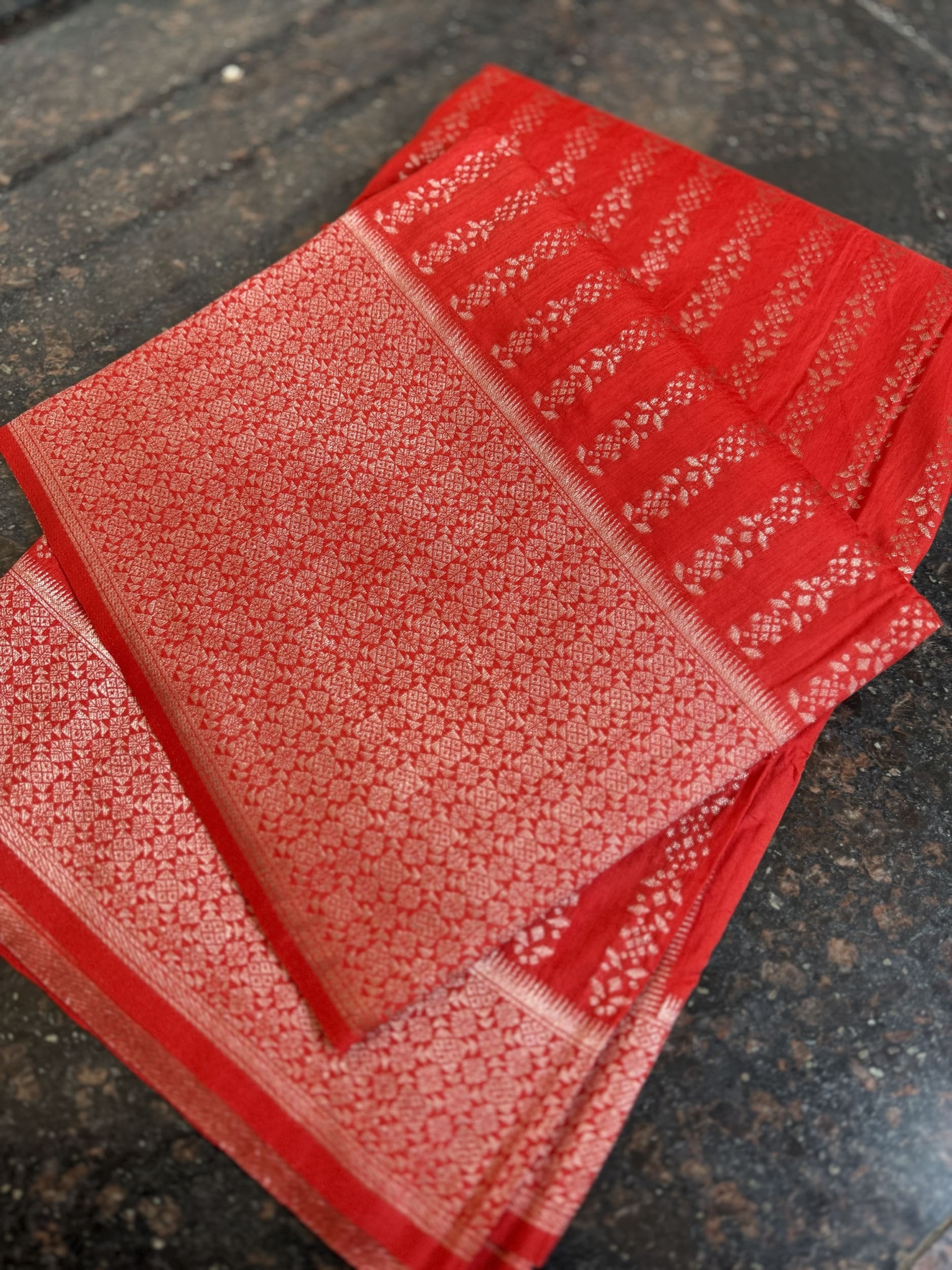 Tussar Banarasi