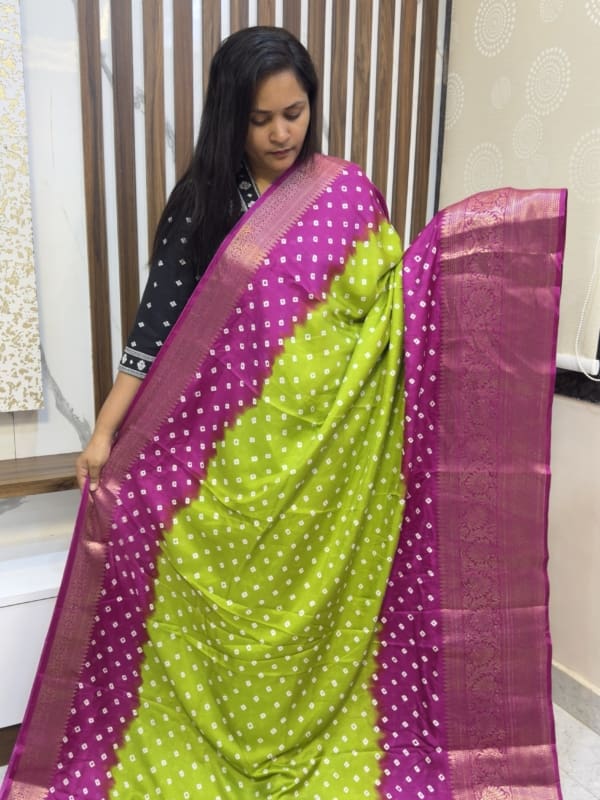 Bandhini saree with Kanchi borders