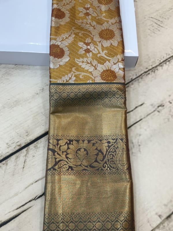 Semi Kanchi pattu
