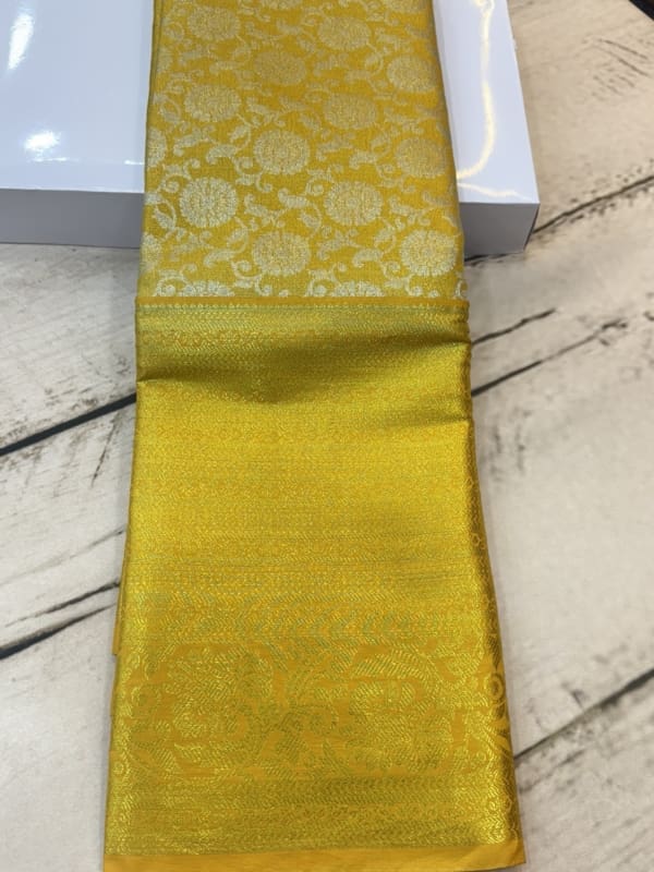Semi Kanchi pattu