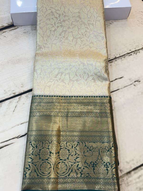 Semi Kanchi Pattu