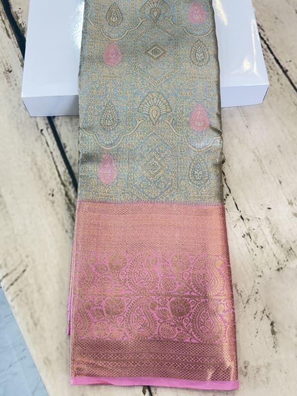 Semi Kanchi Pattu